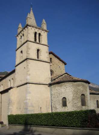 Eglise de Vif, clocher et chevet